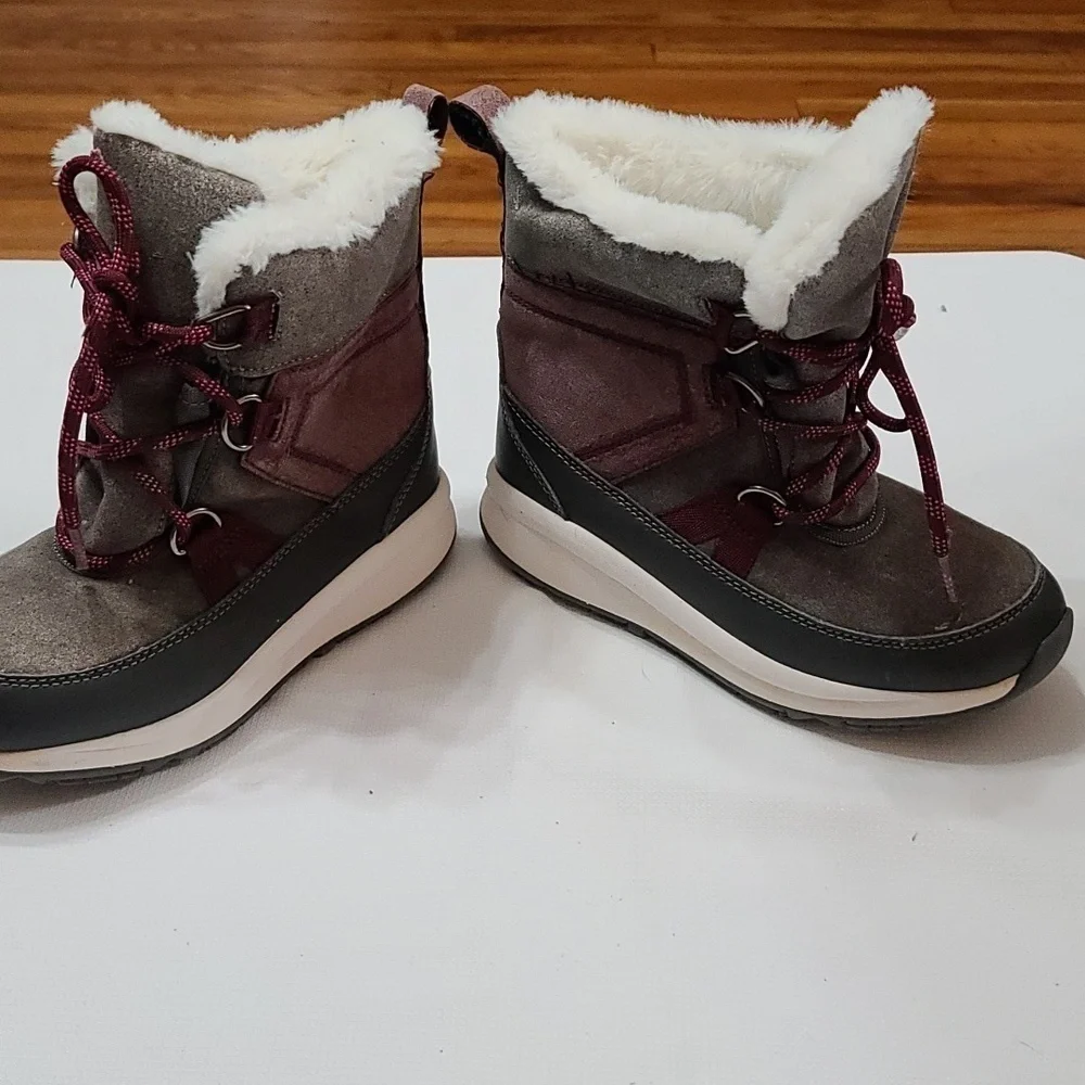 Cat & Jack Girls Winter Snow Boots‎ Gray Burgandy Faux Fur/Suede Sz 2 EUC
